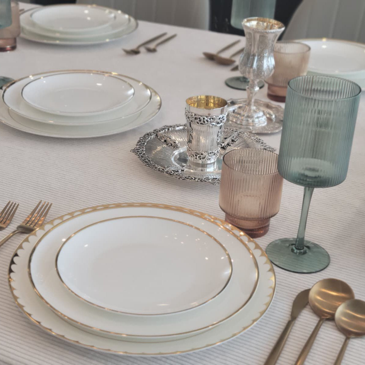 Adorn Your Table thin ribbed