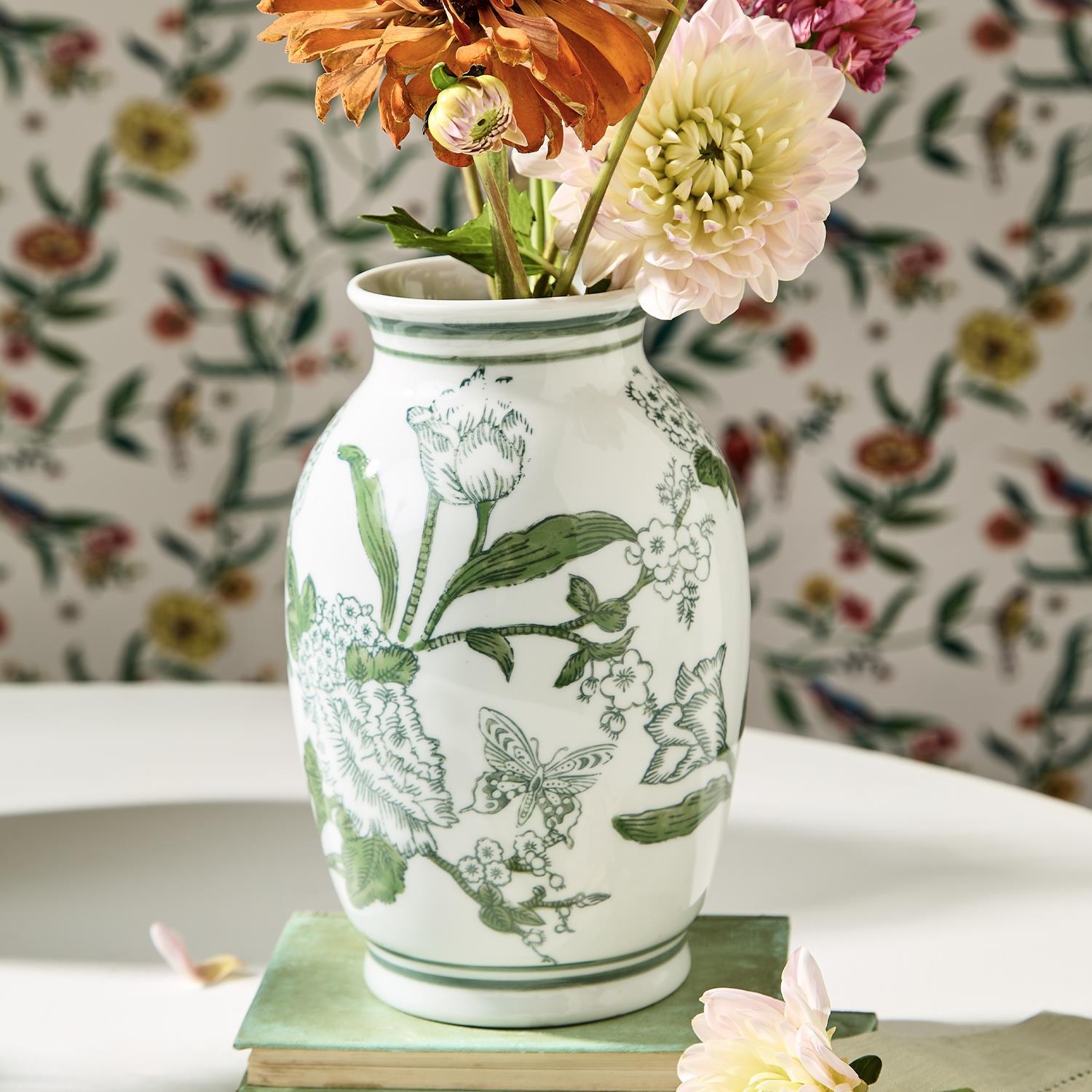 Primrose and Lotus Mini Green and White Chinoiserie Vases