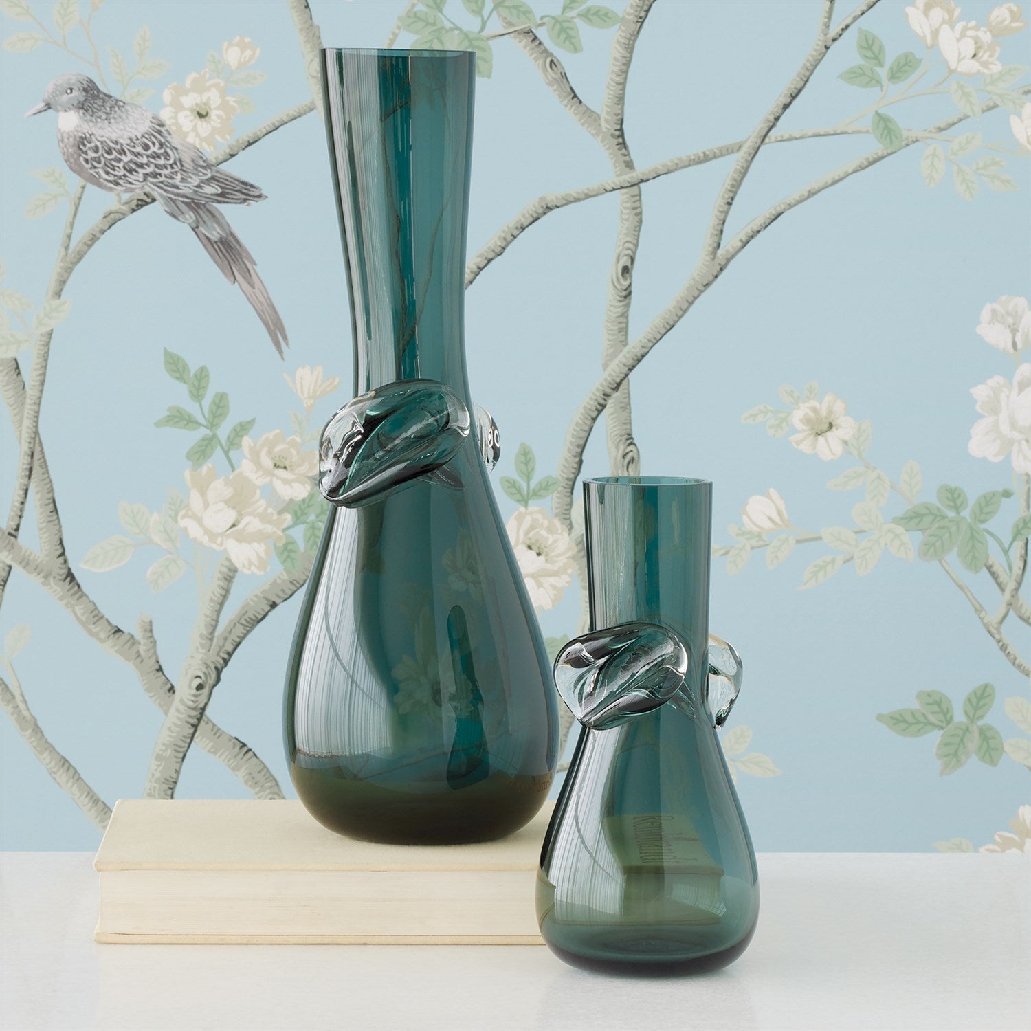 Global Views Smoke Green Knot Vase