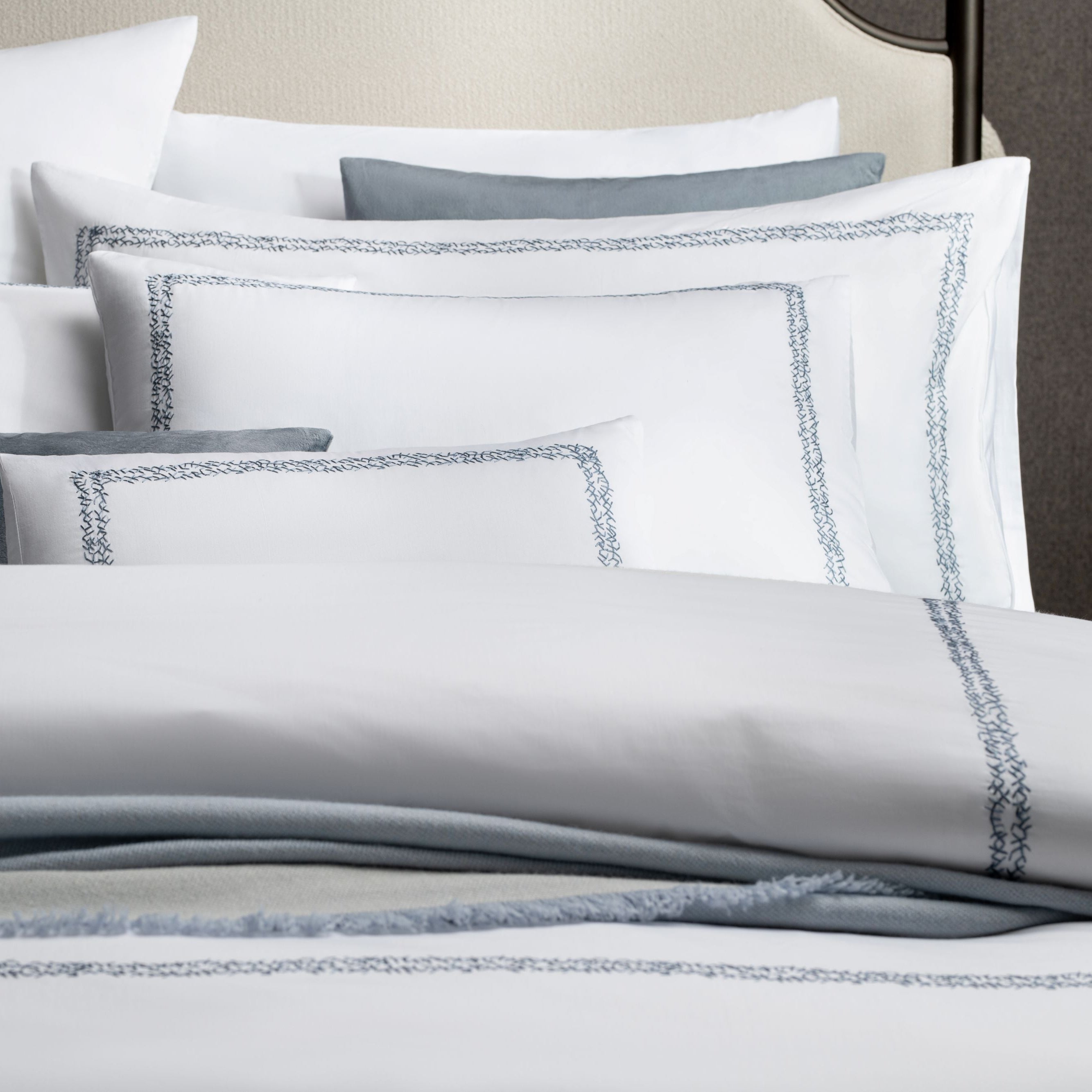 AVA Fine Linen SoHo Duvet Set- Stonewash