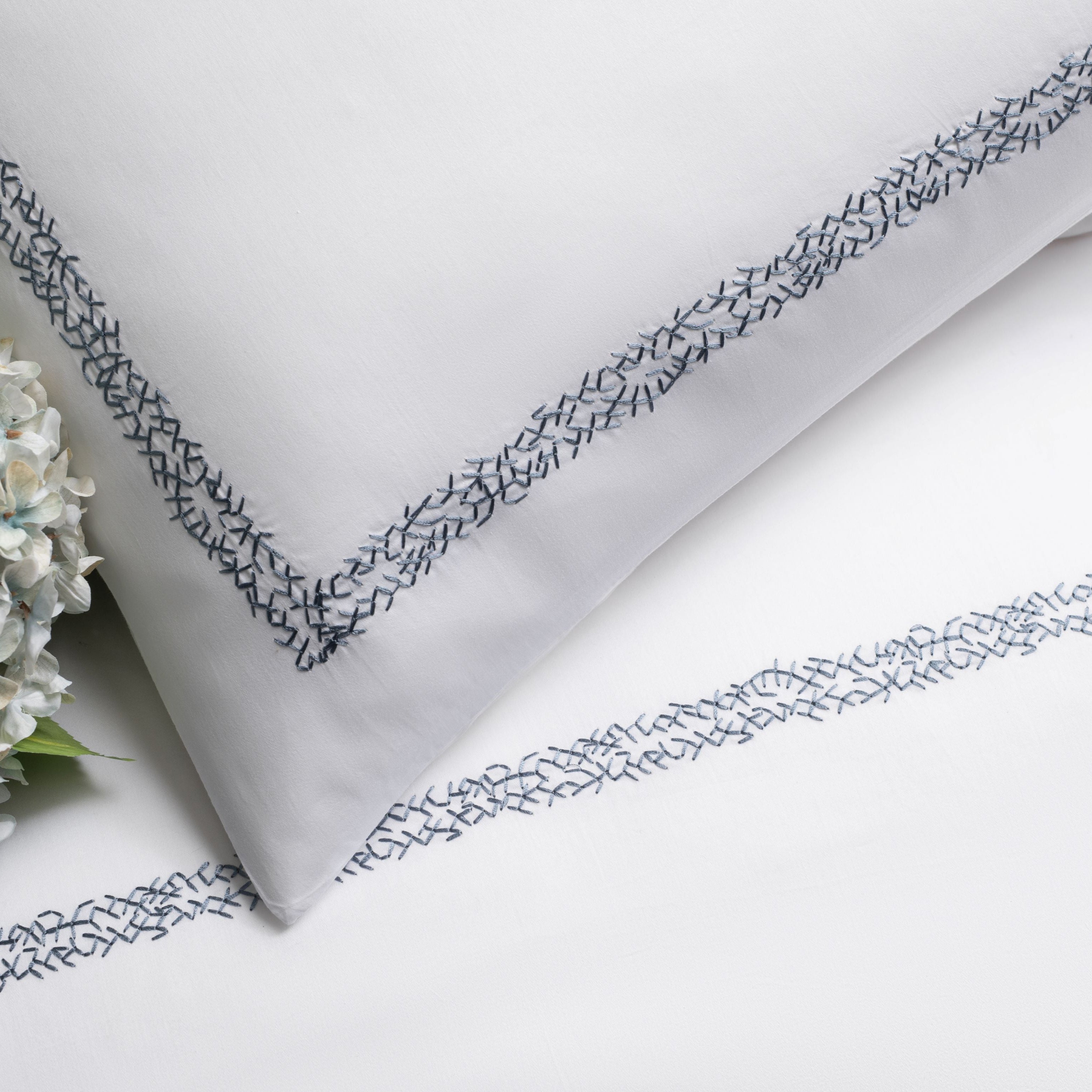 AVA Fine Linen SoHo Duvet Set- Stonewash