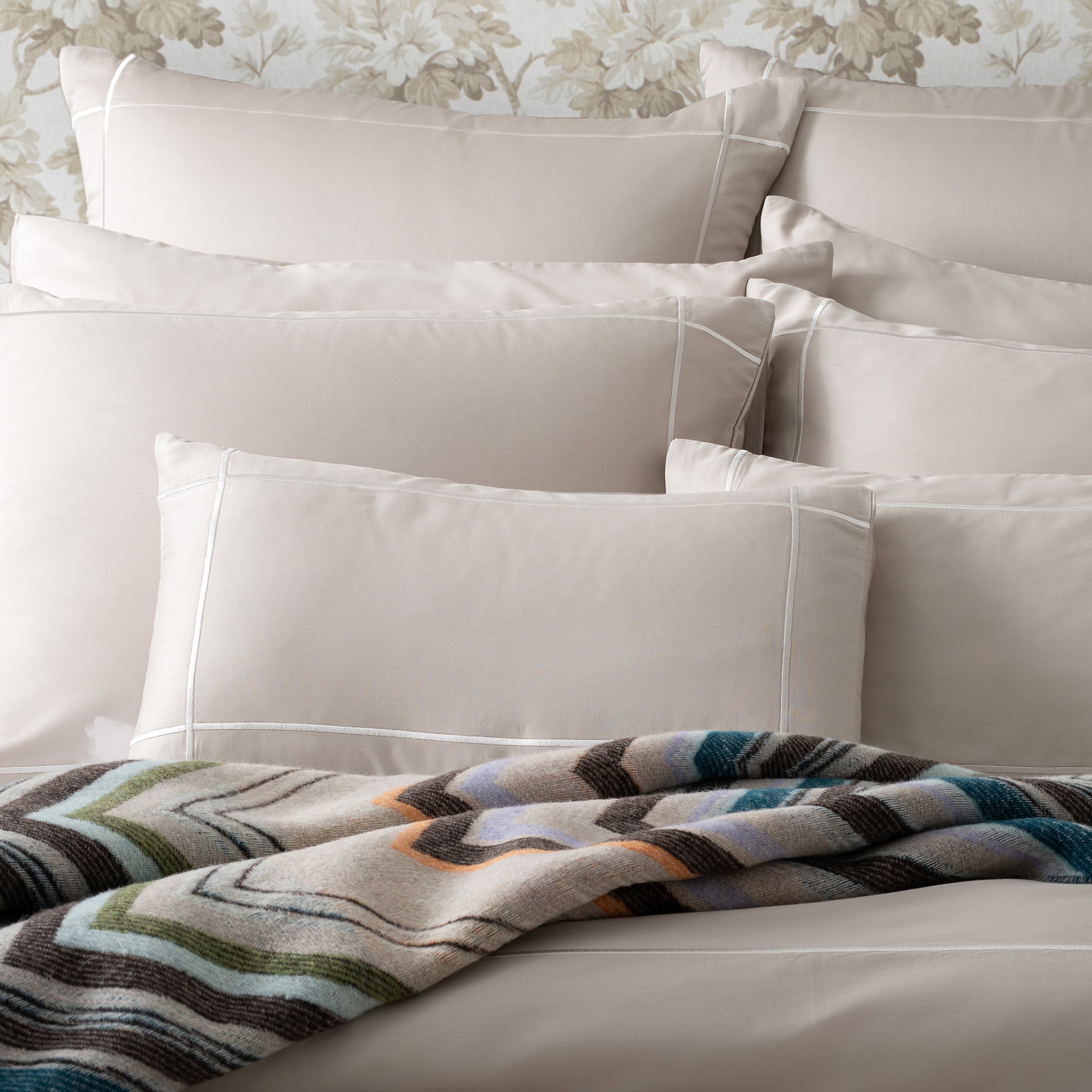 Aura Home Dune Embroidery Duvet Set