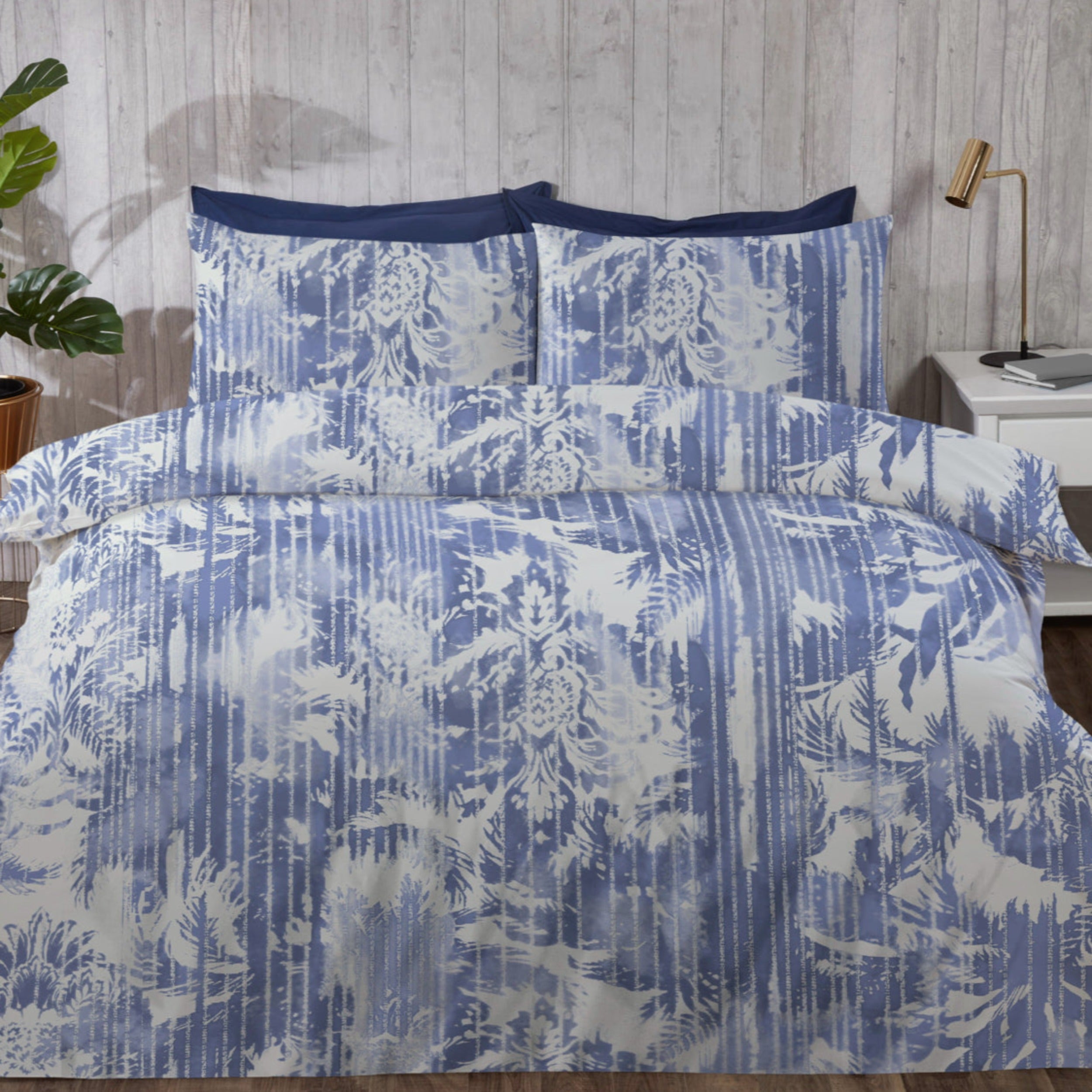 LUXE by A&B Cobalt Contour Duvet Set