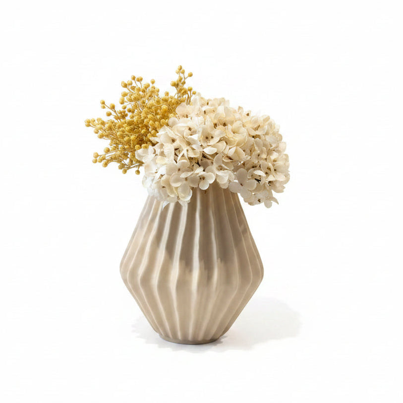 Flaura Cream Heirloom Bouquet