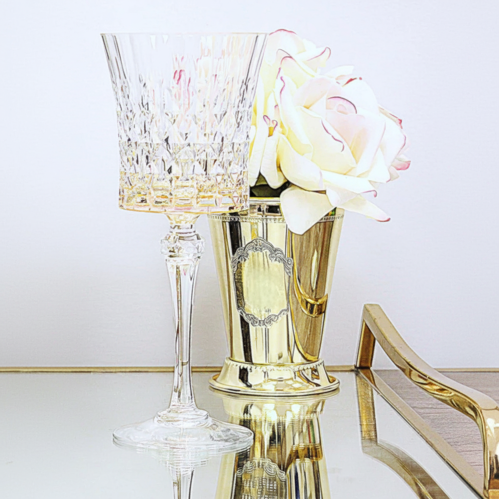 Liscio Ottico Diamond Wine Glasses with Smoked Shade on the Bottom