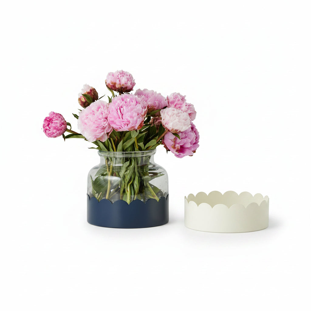 White/Navy Blue 2-in-1 Scalloped Bloom Vase