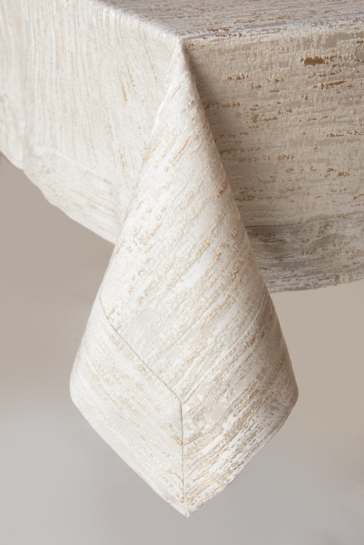 Adorn Your Table - Clara tablecloth