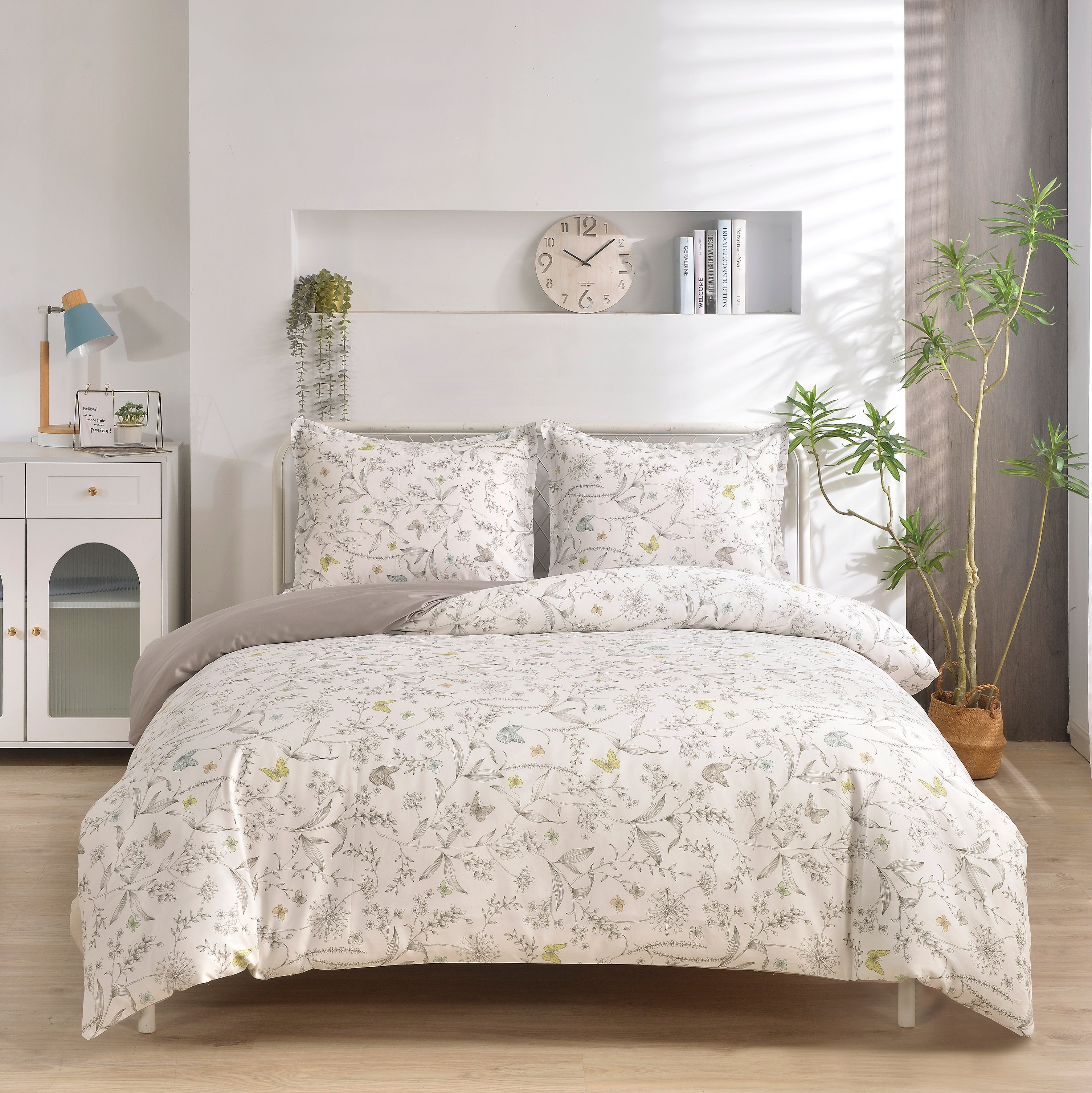 Aura & Belle White Butterfly Duvet Set