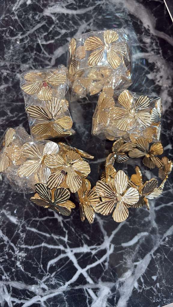 Adorn Your Table Circular flower napkin ring