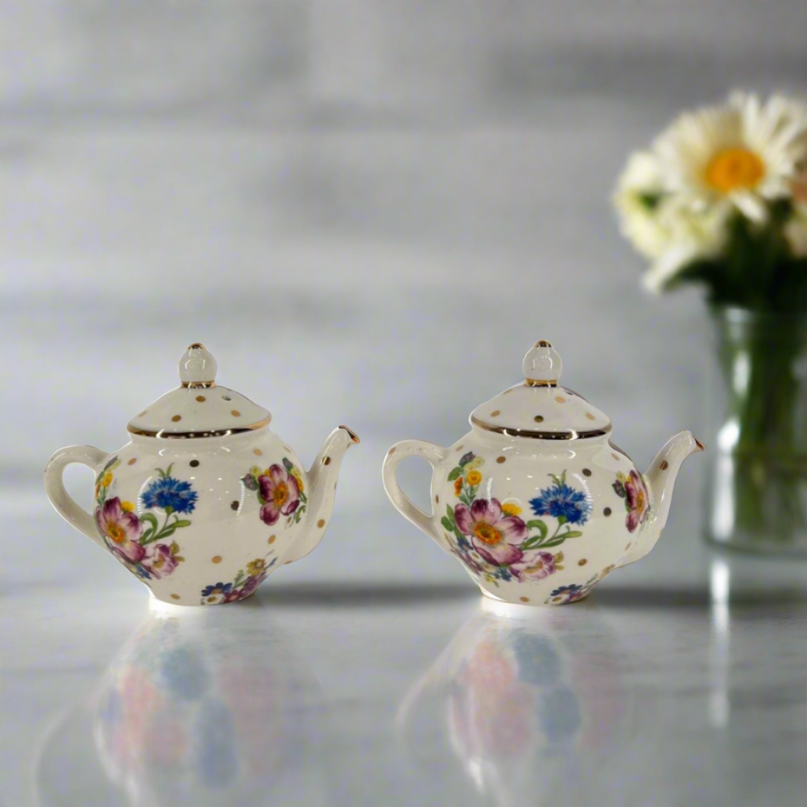 MacKenzie-Childs White Flower Market Teapot Salt & Pepper Set
