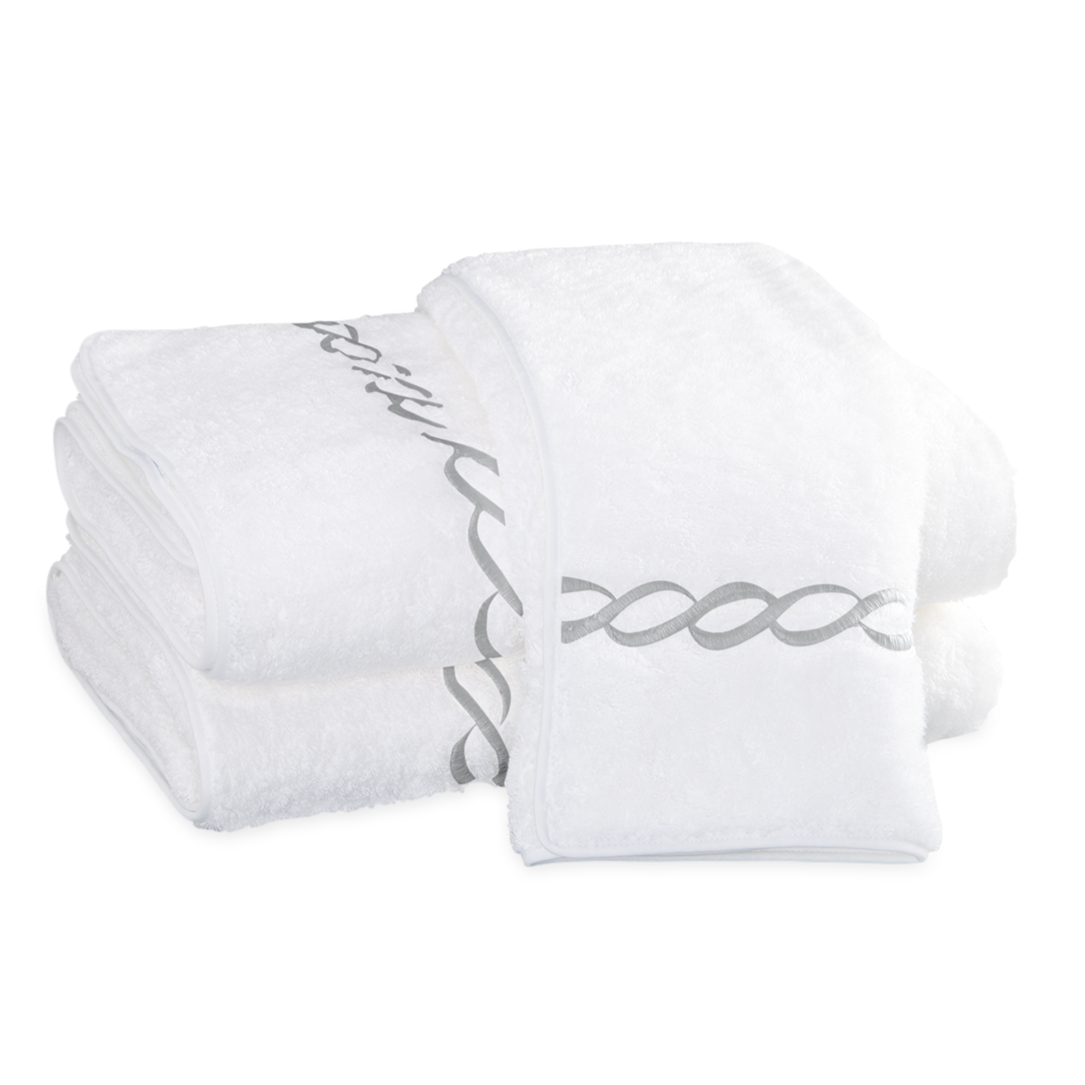 Matouk Classic Chain Towel